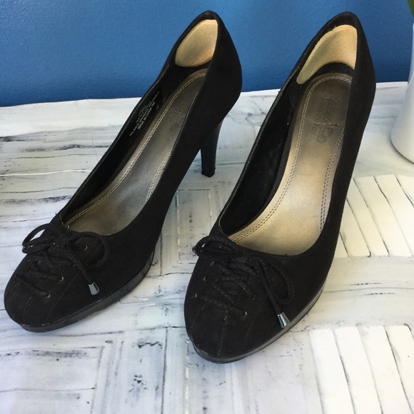 Coach Black Heels - Picture 1 of 7